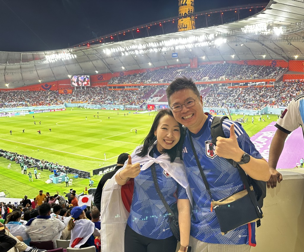另一港迷Eric(右)今屆欣賞了多場賽事，包括最鍾情的日本。