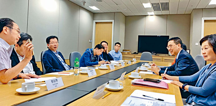 ■杨润雄约见多个团体，表明政府与学校反对罢课，认为会破坏和谐校园。