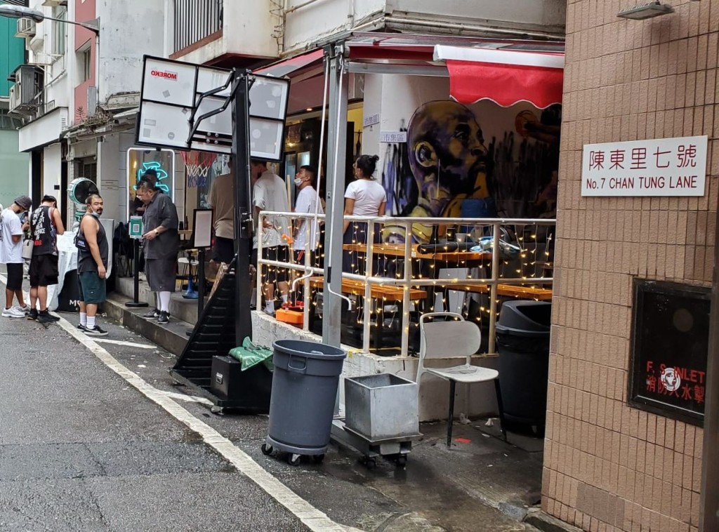 現場今日氣氛平靜。
