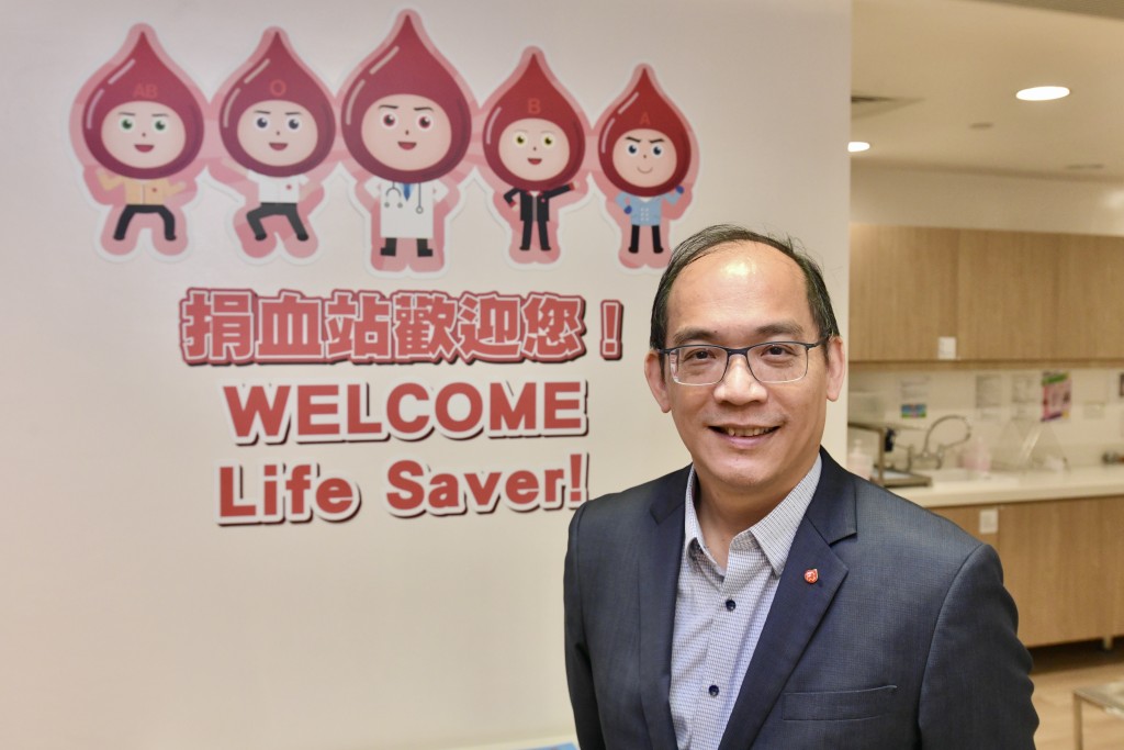 李卓广表示，中心积极与中学及大学合作，到各大校园推广捐血。卢江球摄