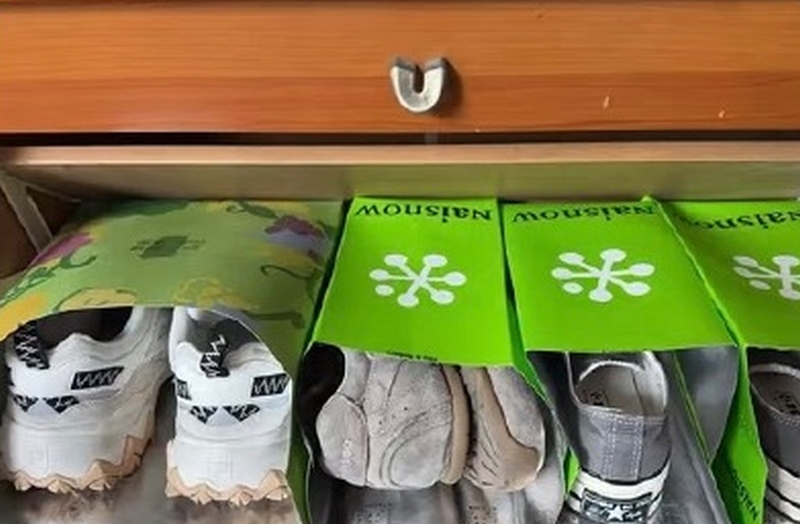 网民列出奶茶外卖袋的用处。