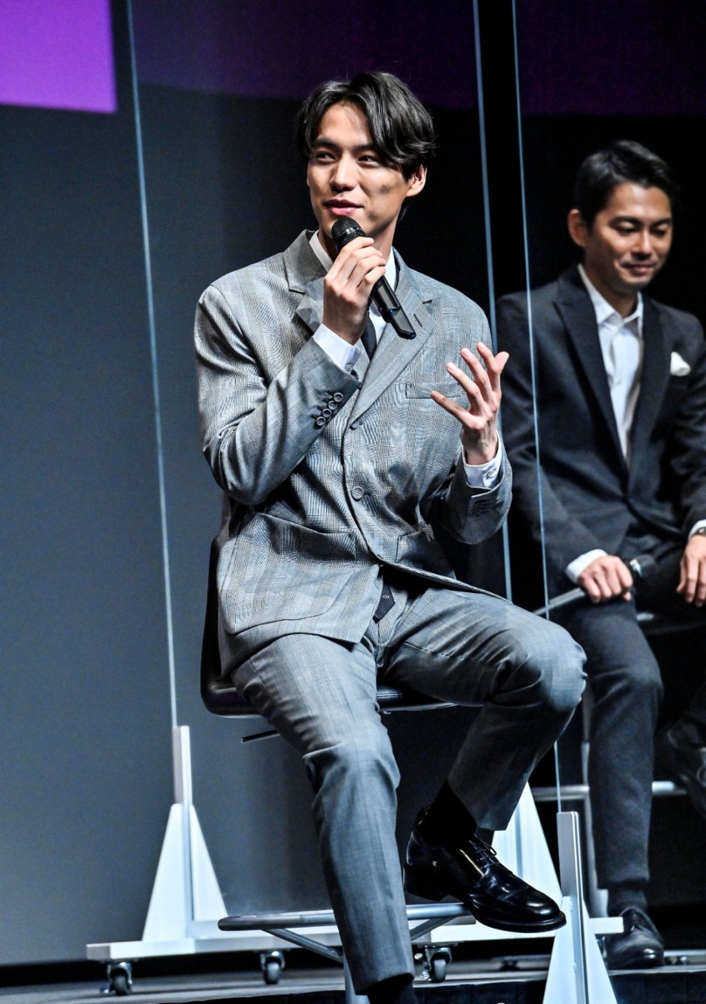 福士蒼汰被指遭到劇組反對參演劇集《相棒》。