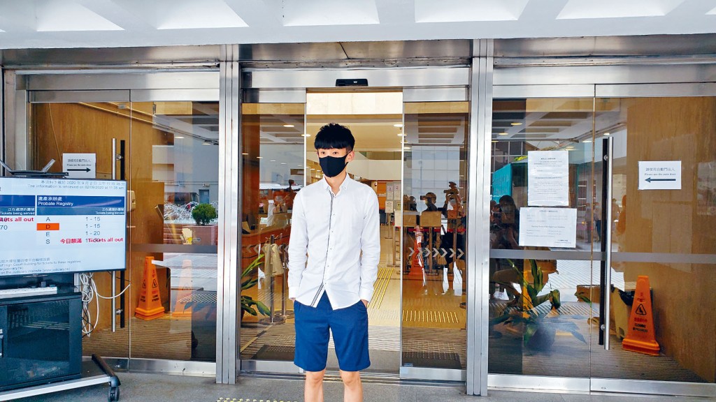 高院原讼庭法官陈嘉信，昨颁下判辞驳回梁颂恒上诉申请。