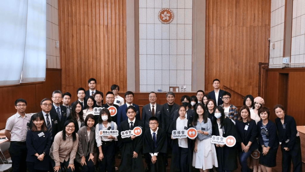 律政司司長林定國,今日為善導會模擬法庭活動擔任模擬法官,審訊一宗販毒案。林定國fb