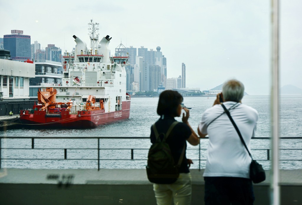 雪龍2號周一抵港展開5天訪問。資料圖片