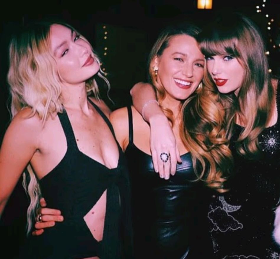 名模Gigi Hadid(左)點讚訂婚帖祝福Taylor,碧琪(中)則未有任何反應。 名模Gigi Hadid(左)點讚訂婚帖祝福Taylor,碧琪(中)則未有任何反應。