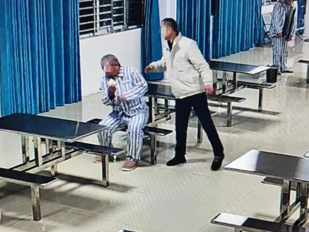 湖北有精神病人疑欺騙醫保金,安排非嚴重精神病人入住。影片截圖 湖北有精神病人疑欺騙醫保金,安排非嚴重精神病人入住。影片截圖