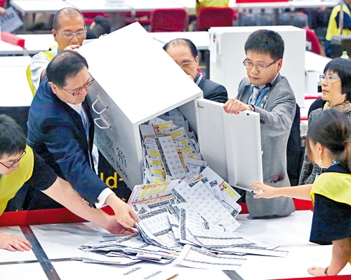 ■事隔五年,立法會選舉將於十二月舉行。