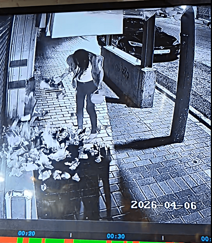 女子扯爆衣包袋。fb：馬路的事討論區