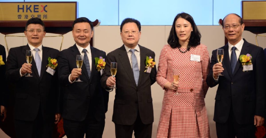 贛鋒鋰業董事長李良彬（左三）