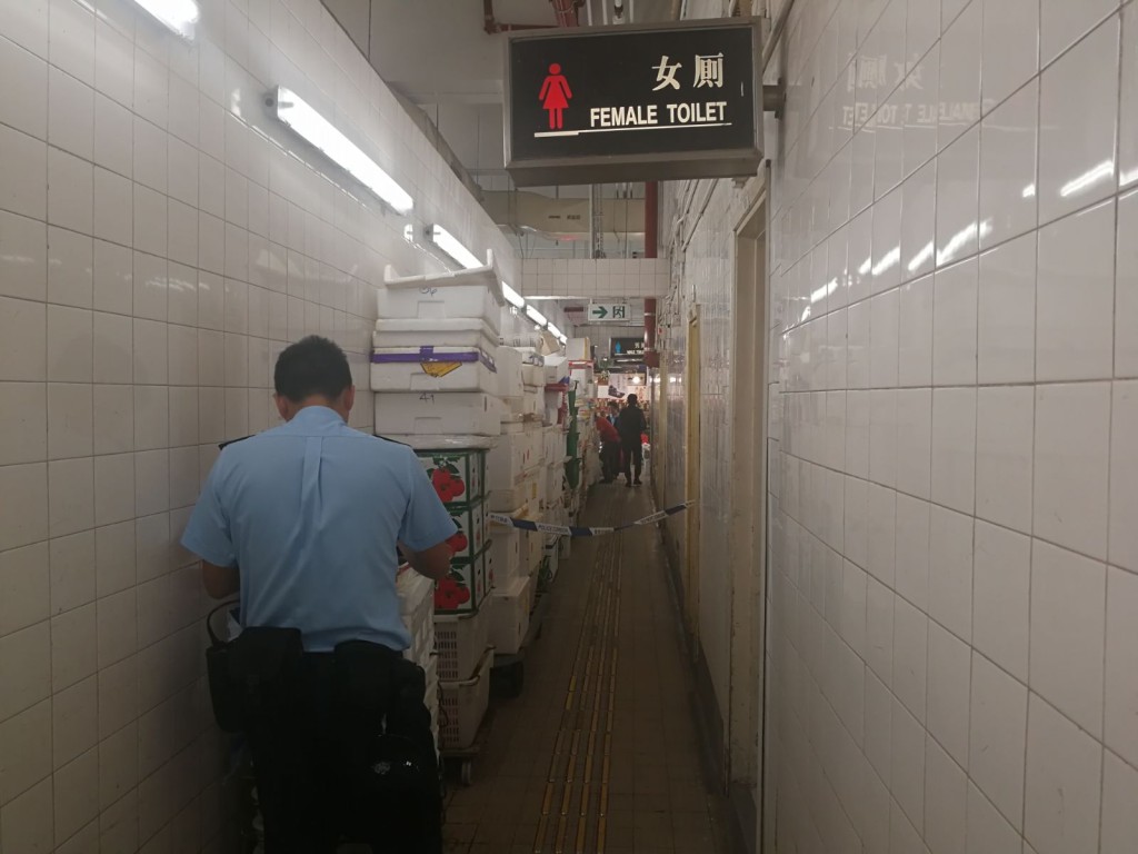 北角渣華道市政大廈女廁廁格。資料圖片