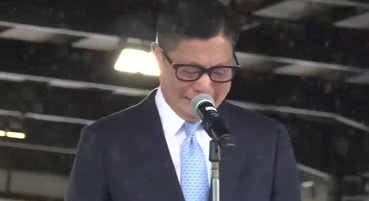 鄧炳強提及大埔宏福苑大火時一度哽咽。