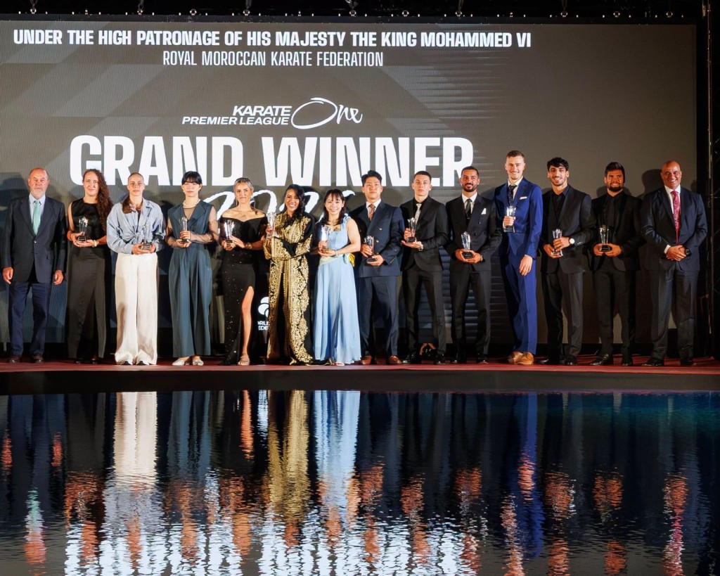 Grace(中)上周獲頒「年終總冠軍」獎。WKF圖 Grace(中)上周獲頒「年終總冠軍」獎。WKF圖