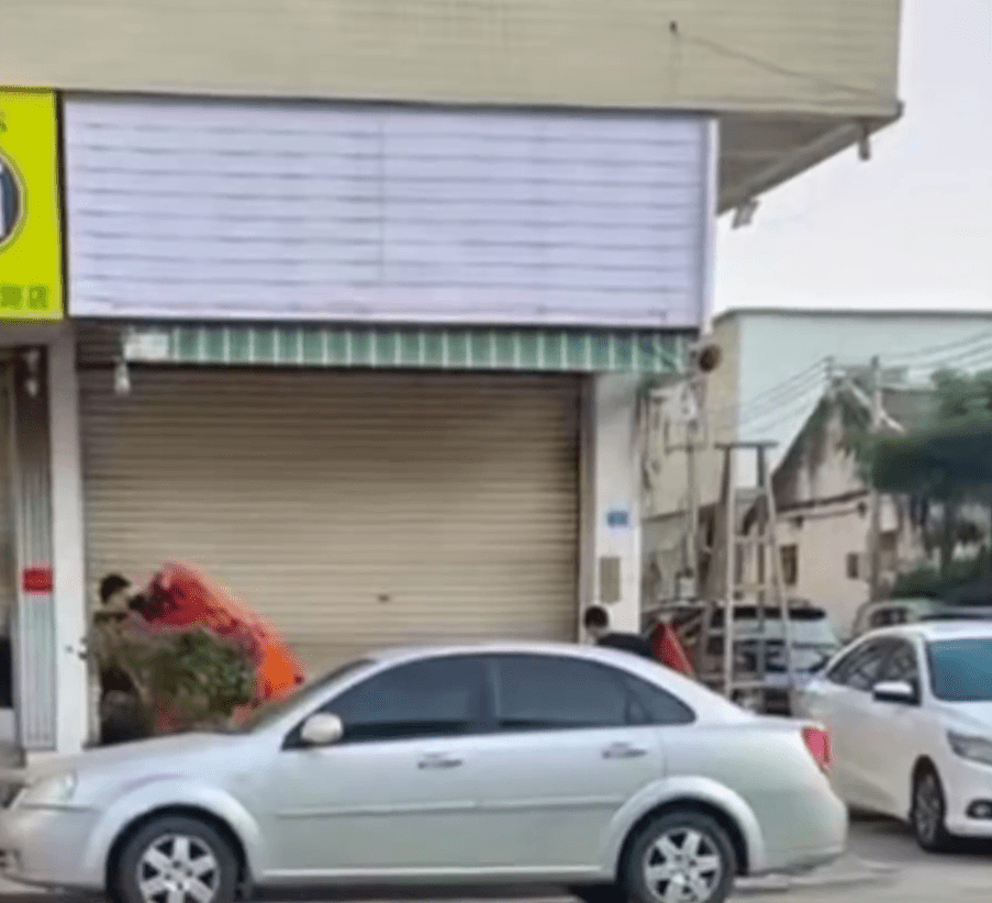 涉事餐館已暫停營業。 涉事餐館已暫停營業。