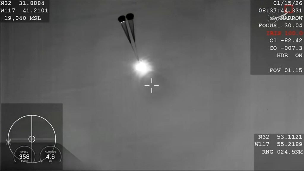 太空人醫療撤離，乘搭「龍飛船」安全降落在太平洋。 美聯社