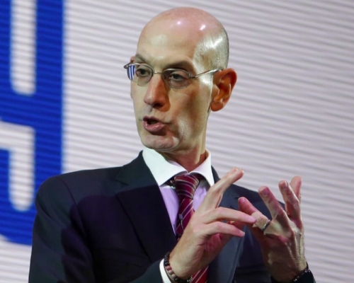 NBA主席施華(Adam Silver)表示,NBA立場始終站在莫雷一方,支持莫雷有行使言論自由的權利。AP