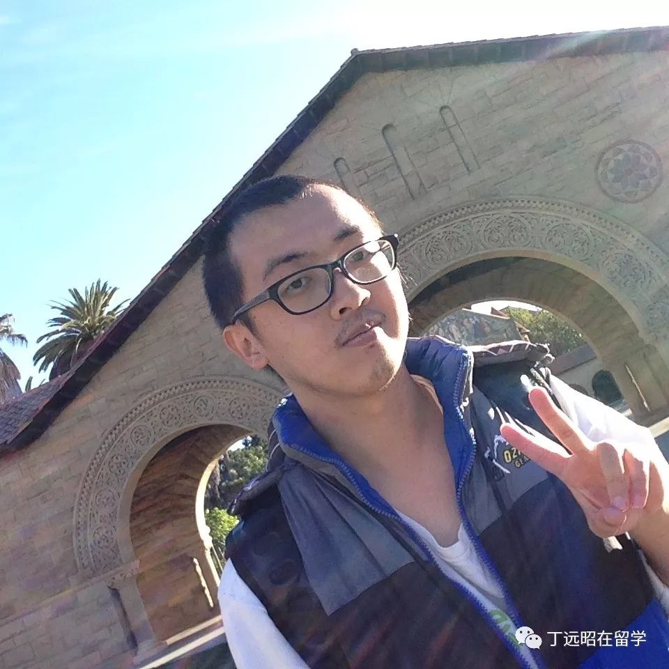 丁遠昭在清華畢業,在北大及牛津取得兩個碩士學位,再在新加坡南洋理工成為博士。@丁遠昭愛留學 丁遠昭在清華畢業,在北大及牛津取得兩個碩士學位,再在新加坡南洋理工成為博士。@丁遠昭愛留學