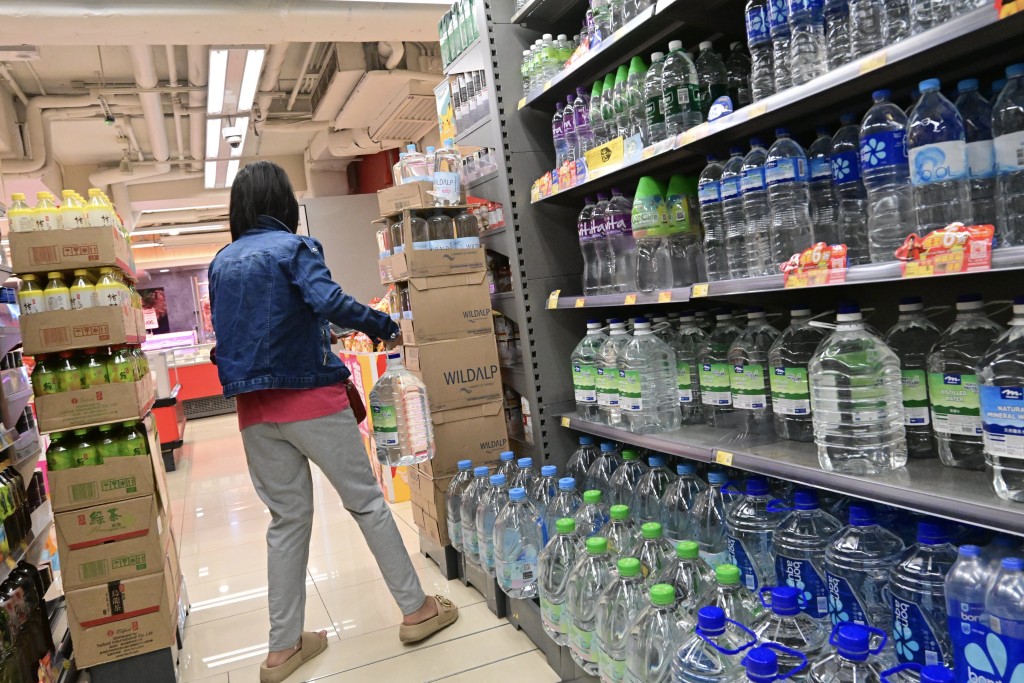 全球不同地區均出現食品及日用品的容量或重量減少但售價維持不變的情況。