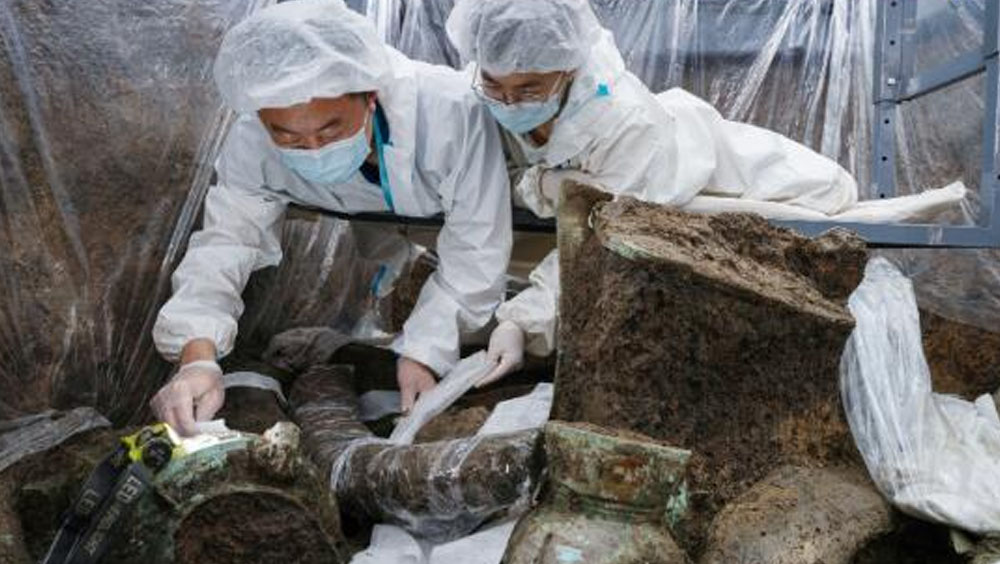 三星堆遗址考古阶段性成果发布，确认祭祀坑年代。
