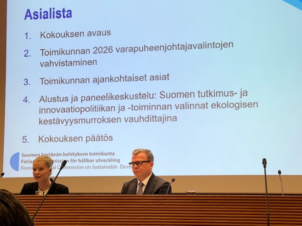 芬蘭「一日總理」米科寧在可持續發展委員會會議,討論針對女性的暴力問題。 X@TapaniVeistola 芬蘭「一日總理」米科寧在可持續發展委員會會議,討論針對女性的暴力問題。 X@TapaniVeistola