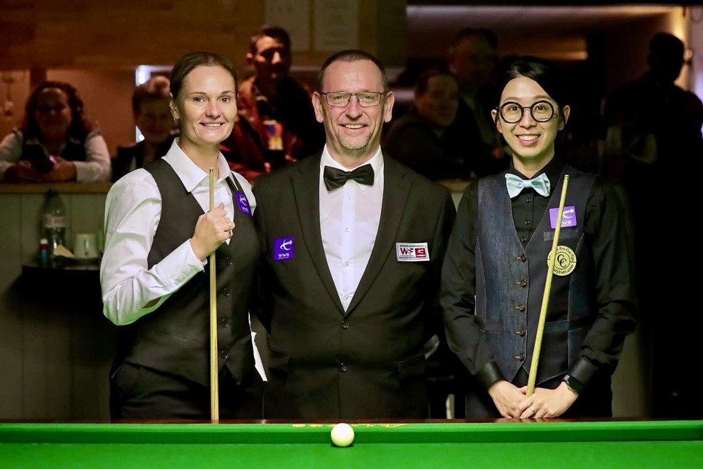 安儀四強先遇12屆世界冠軍伊雲絲。照片由公關提供