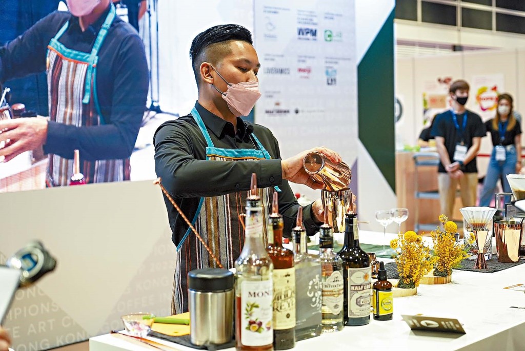 「香港咖啡调酒大赛」胜出者会代表香港参加世界大赛。