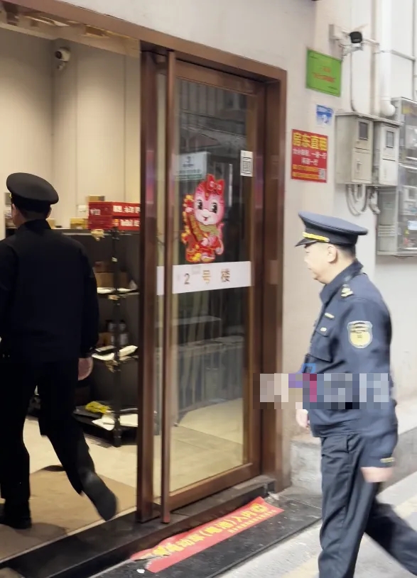 深圳市監局介入調查深圳華銳蘭博公司。 深圳市監局介入調查深圳華銳蘭博公司。