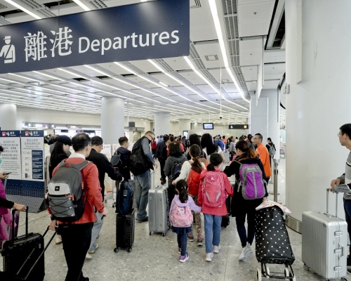 高鐵車票售罄。資料圖片