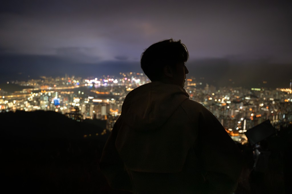 工作忙碌的Jay亦希望放假，想回加拿大休息。