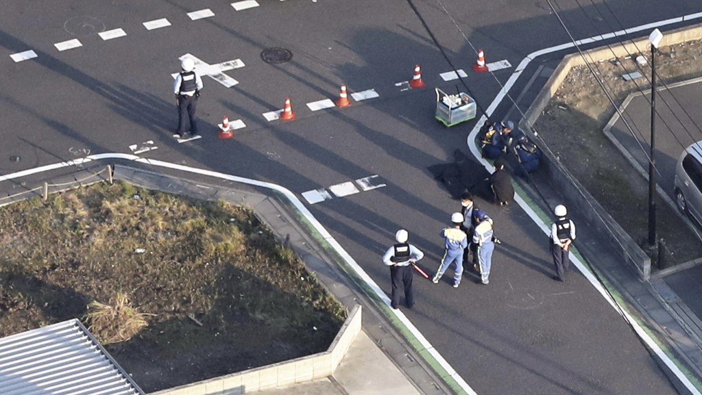 鄧洪鵬駕車撞傷小學生意外現場。 法新社 鄧洪鵬駕車撞傷小學生意外現場。 法新社