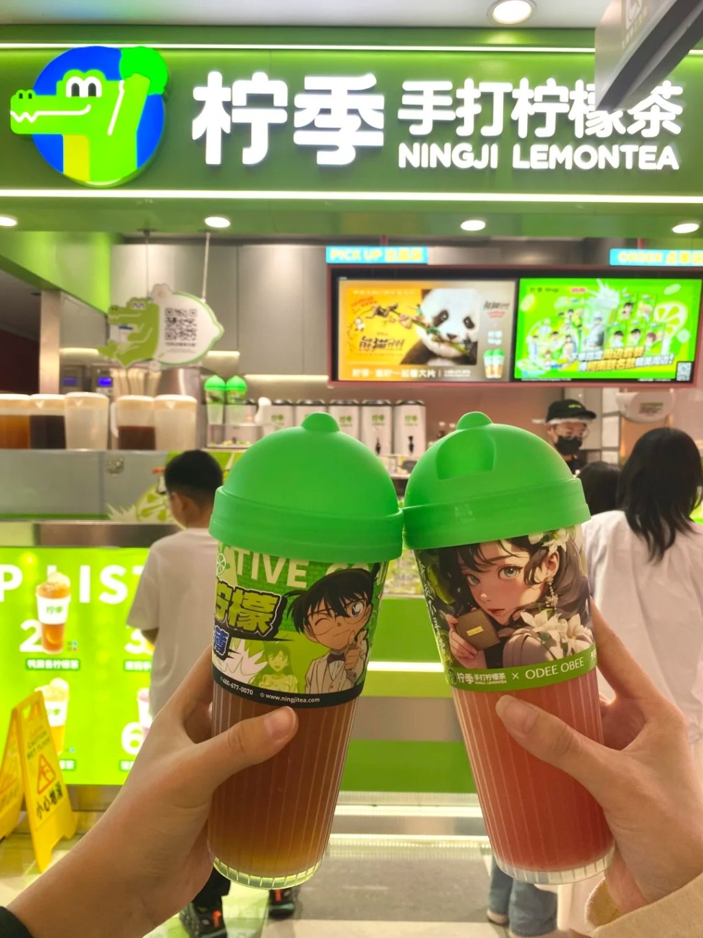 兩大品牌的全盛時期,分店曾遍佈港九新界多個熱門商場。 兩大品牌的全盛時期,分店曾遍佈港九新界多個熱門商場。
