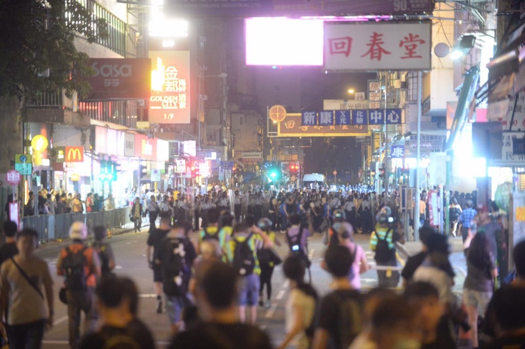 警方展開上水清場行動