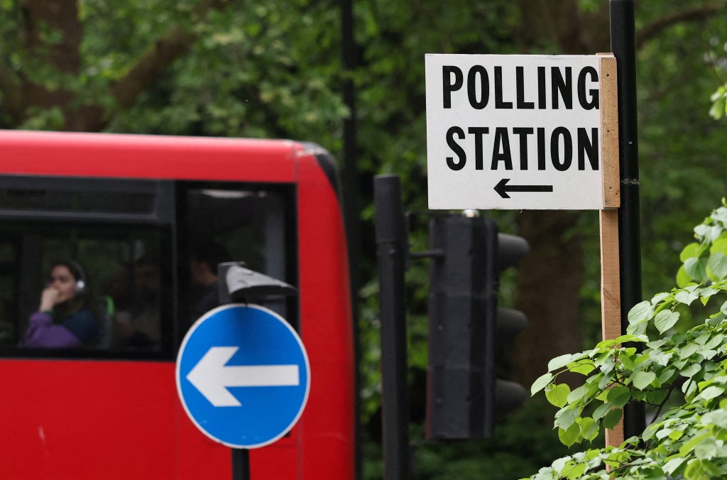 英国地方选举结果显示，传统上由两党主导的政治格局持续瓦解。 路透社