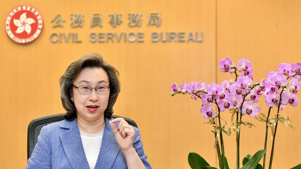 楊何蓓茵專訪｜公開招聘部門首長 紀律部隊有優勢？楊何：佔比不多 政務官機會沒減少
