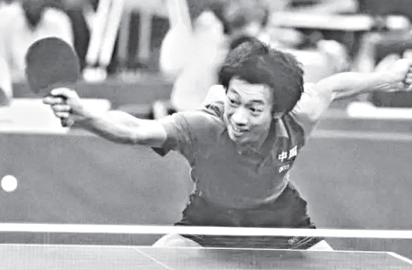 乒乓球前世界冠軍滕義。