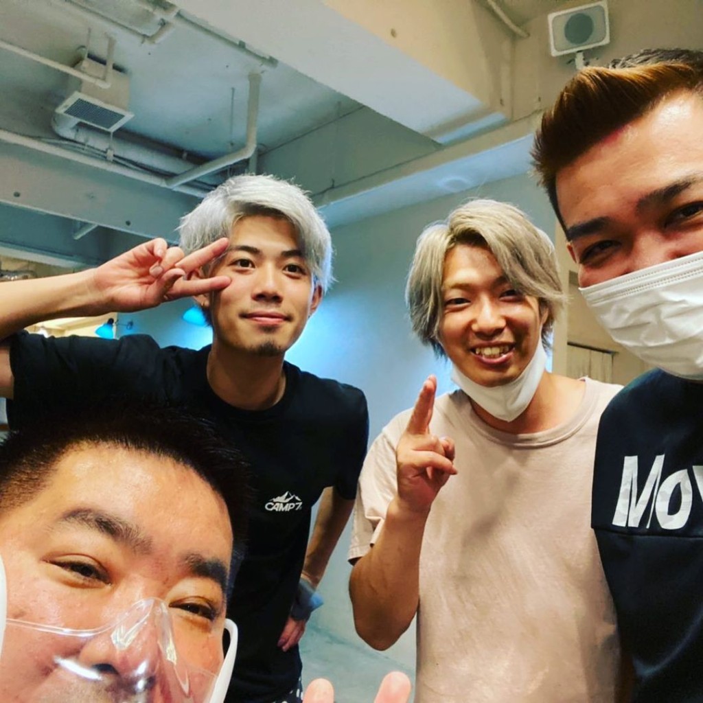 拓也哥與友人合照。（圖片來源：Instagram@takuya5054）