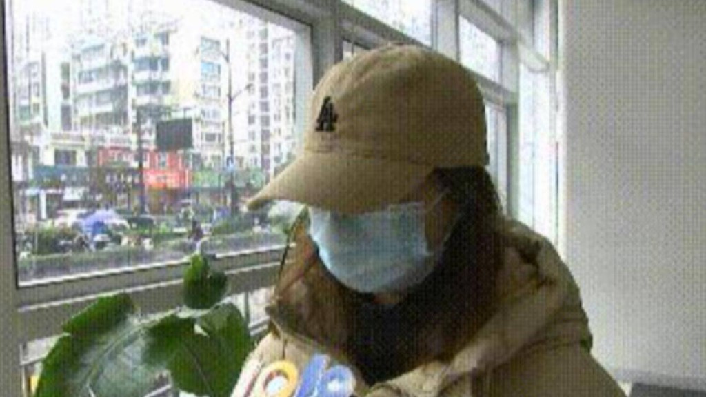 小夏不滿花2萬人民幣相睇卻被介紹不符要求的40歲肥佬。