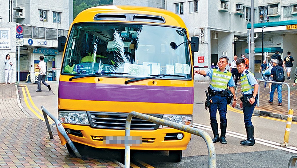 蔡嘉輝跌出車外遭校巴溜前輾斃。