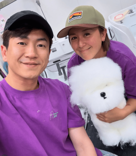 唐寧7月返港時,曾到馬貫東投資的寵物美容學校上美容課程,馬貫東則表示對方當時好正常。 唐寧7月返港時,曾到馬貫東投資的寵物美容學校上美容課程,馬貫東則表示對方當時好正常。