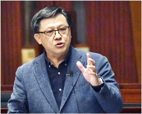 何君堯不希望有香港運動員在國際場合出醜。資料圖片