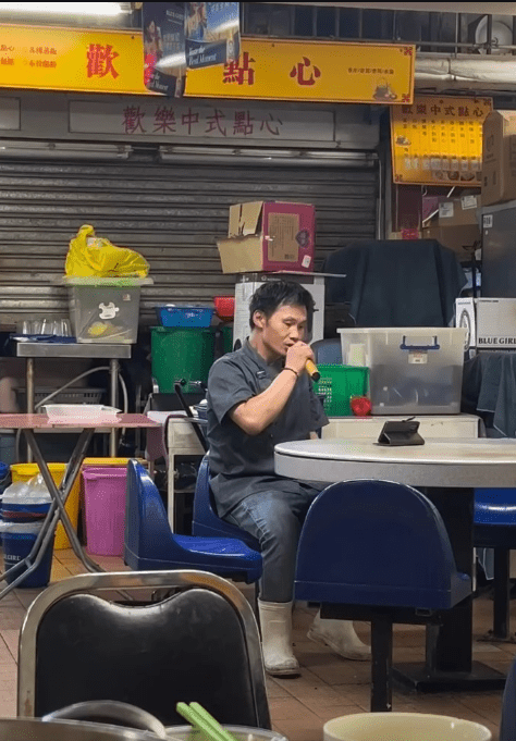 有網民將明哥演繹Beyond《冷雨夜》的片段上載至社交平台,引來大批網友激讚。(來源:Threads) 有網民將明哥演繹Beyond《冷雨夜》的片段上載至社交平台,引來大批網友激讚。(來源:Threads)