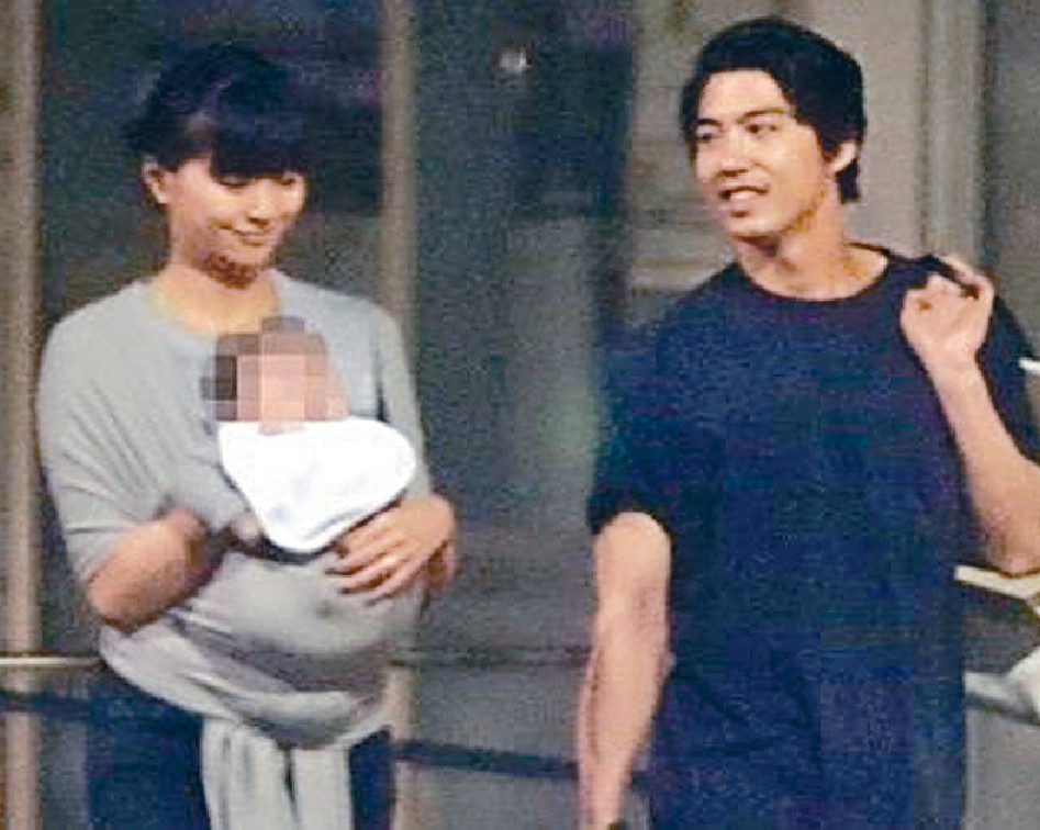 ■賀來賢人與榮倉奈奈經常被狗仔隊偷拍。