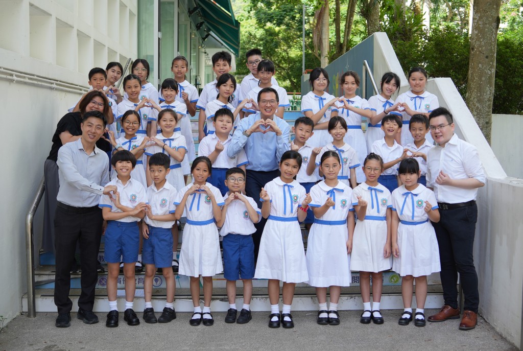  （中）佛教中華康山學校馬中駿校長（圖片來源：受訪者提供）