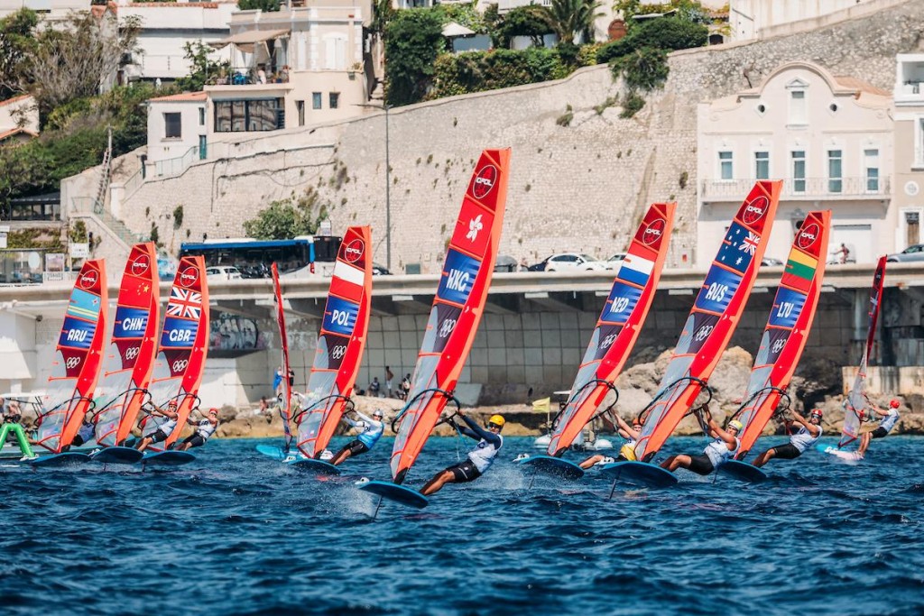 巴黎奥运滑浪风帆赛事。 World Sailing图片