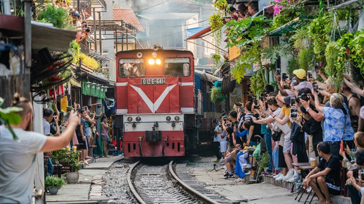 近年成為網紅打卡熱點的越南「火車街」被當局封閉。iStock示意圖