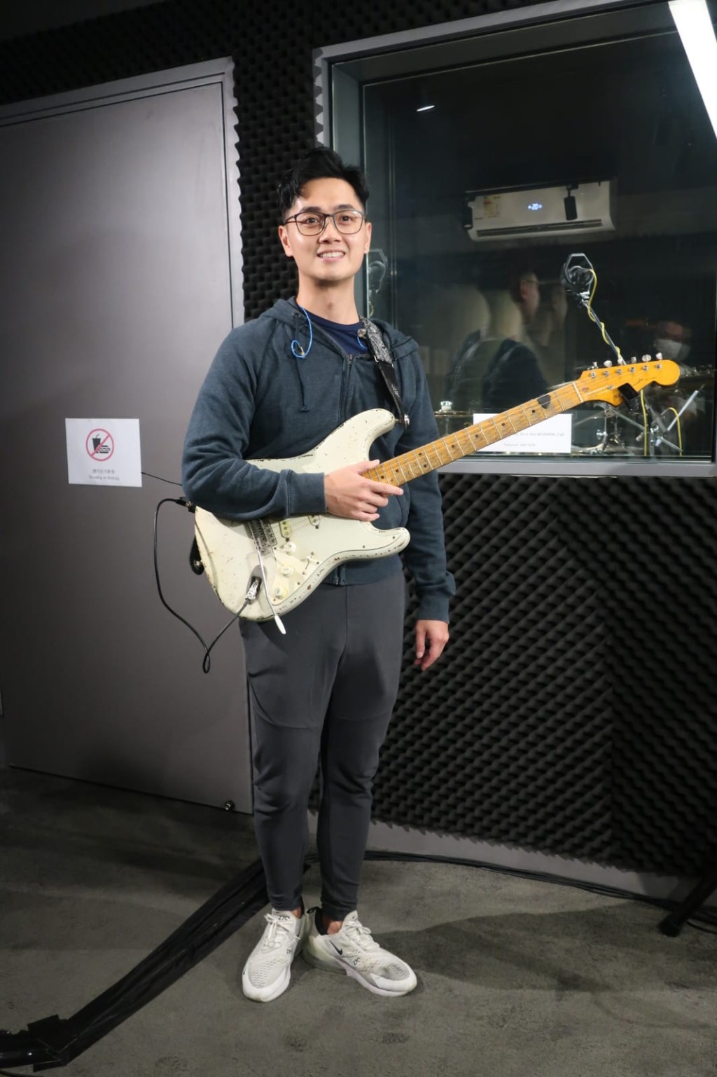 鄭俊弘明晚開Live只一小時。