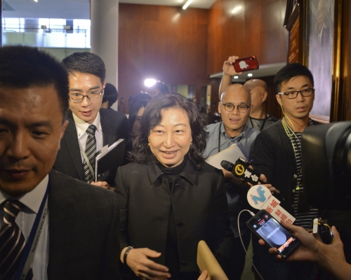 有議員不滿鄭若驊多次缺席會議。 資料圖片　