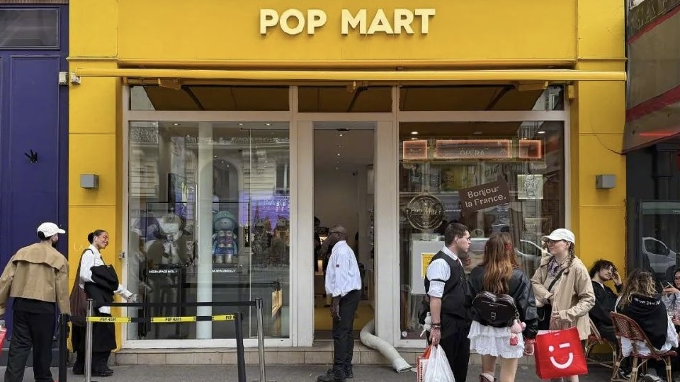法國一間POP MART 。 央視新聞 法國一間POP MART 。 央視新聞