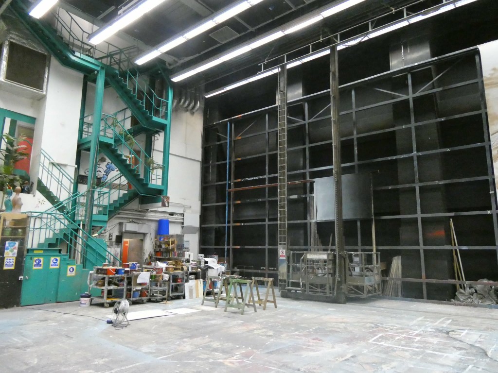 演藝學院本星期日（8日）將舉行開放日，參觀者可一窺後台等平常難以到訪的地方。