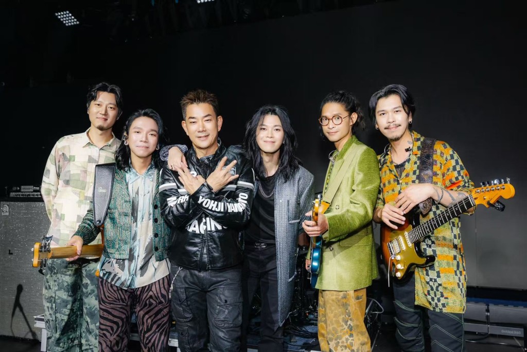 師兄任賢齊出錢出力撐場。